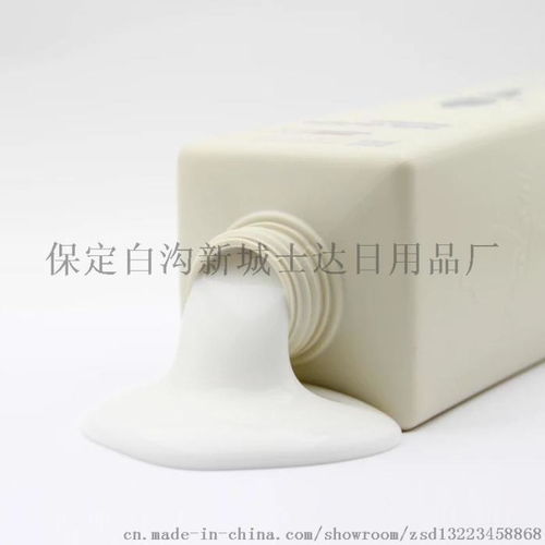 廠家直銷批發(fā)800ml阿道夫洗發(fā)水 高品質生產(chǎn) ,保定白溝新城士達日用品廠